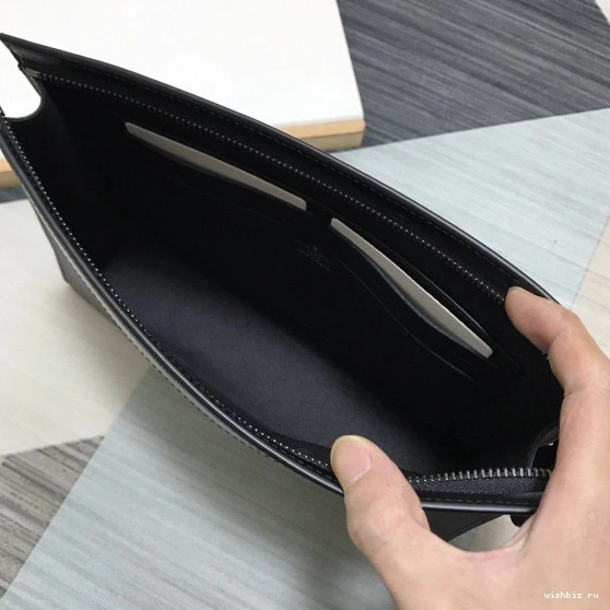 WIS POCHETTE VOYAGE VUITTON LOUIS MM 1205